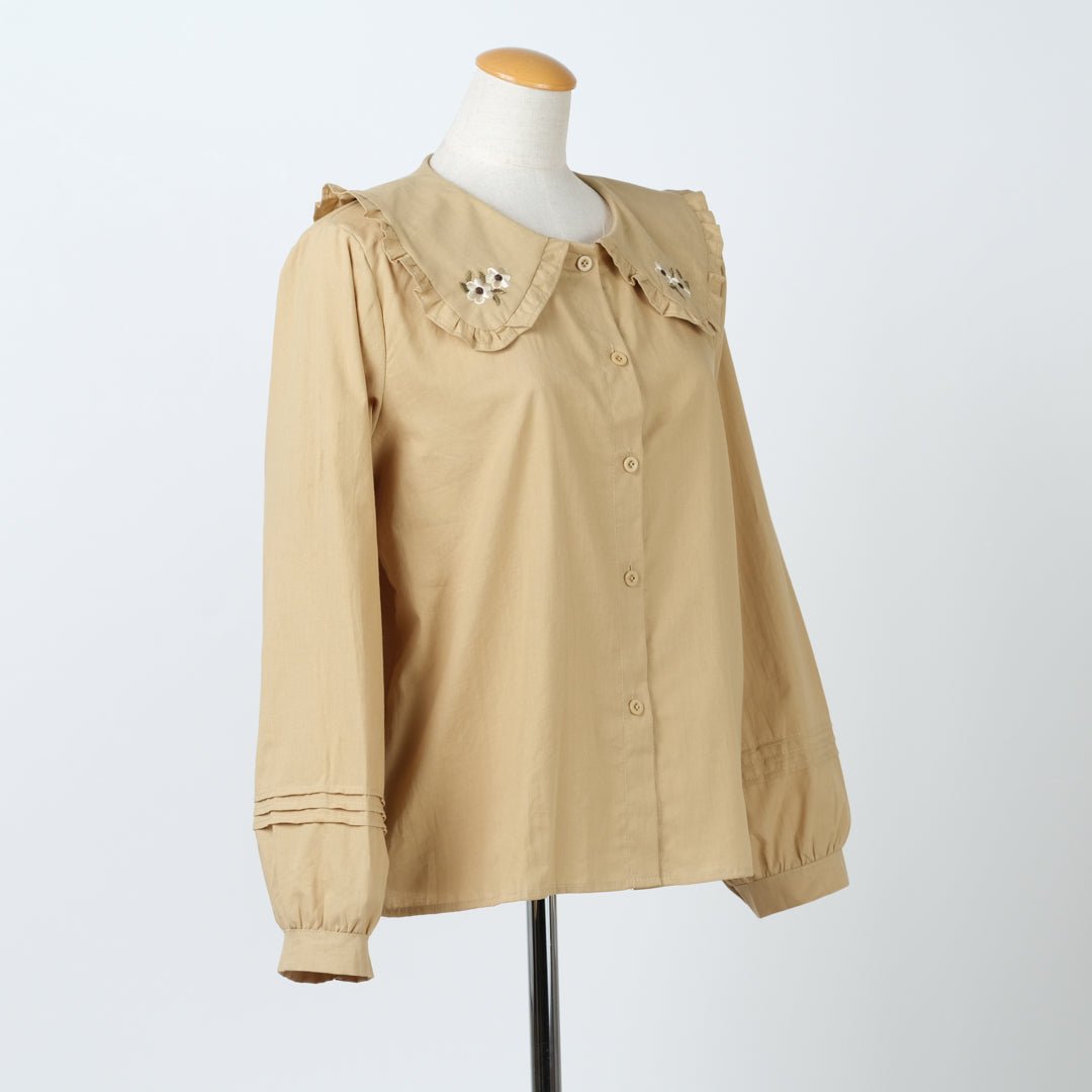 襟花刺しゅうブラウス - to blossom (8200247312516)