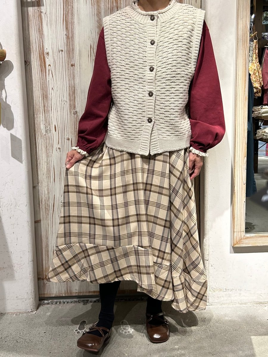 イレギュラーヘムのチェックスカート - to blossom (8166817464452)