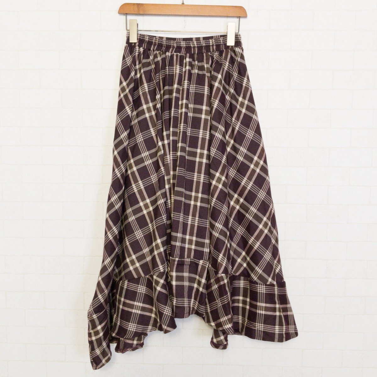 イレギュラーヘムのチェックスカート - to blossom (8166817464452)