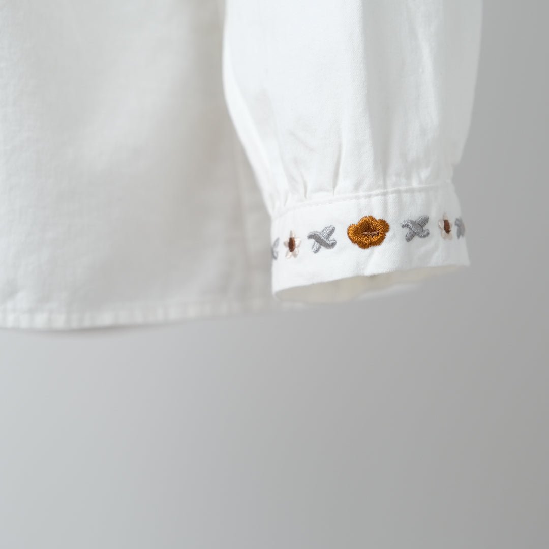 袖刺しゅうブラウス - to blossom (8198982926468)