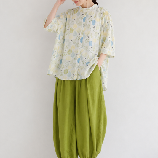 半袖ネコ柄シャツ