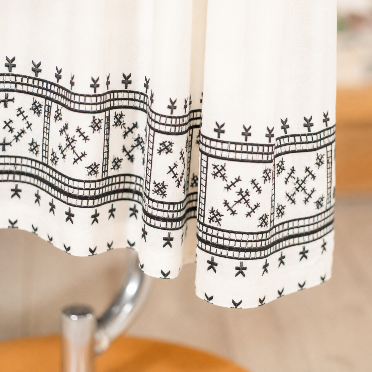モロッカンタイル刺繍プリントワンピース