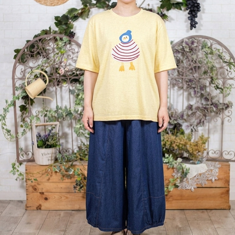 お散歩ﾀﾞｯｸの刺繍Tシャツ