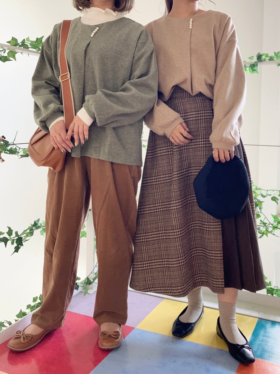 あったか素材のパール付きタックプルオーバー - to blossom (7182090174596)